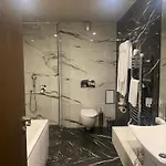 Royal Hotel 5*