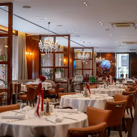 Royal Hotel 5*