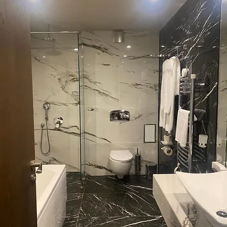 Royal Hotel 5*